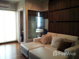 1 спален Кондо в аренду в Ivy Sathorn 10, Si Lom