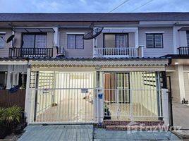 3 Bedroom Townhouse for sale at Baan Pruksa 58/2 Latkrabang Suvarnabhumi, Sisa Chorakhe Noi, Bang Sao Thong