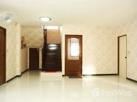 4 спален Дом на продажу в Ratirom Village 2, Mahasawat