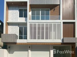 ร้านขายของ 4 ห้องนอน ให้เช่า ในทำเล ประเวศ, กรุงเทพมหานคร, ประเวศ, ประเวศ