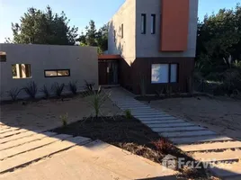 4 Bedroom House for sale in Azul, Buenos Aires, Azul