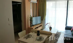 Кондо, 1 спальня на продажу в Nong Prue, Паттая The Chezz Metro Life Condo