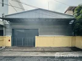 1 Habitación Nave en alquiler en Huai Khwang, Bangkok, Sam Sen Nok, Huai Khwang