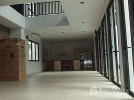 4 Bedroom Villa for rent at Quad 38 Private Residence , Phra Khanong, Khlong Toei