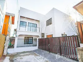 วิลล่า 5 ห้องนอน ให้เช่า ในทำเล ห้วยขวาง, กรุงเทพมหานคร, ห้วยขวาง, ห้วยขวาง, กรุงเทพมหานคร