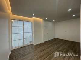 2 спален Таунхаус for sale in Бангкок, Nuan Chan, Буенг Кум, Бангкок