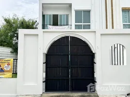 3 Bedroom Townhouse for sale at Bless Ville Ramintra-Phrayasurain 25, Bang Chan, Khlong Sam Wa, Bangkok, Thailand