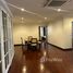 3 Bedroom Condo for rent at Newton Tower, Khlong Toei