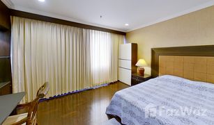 2 Schlafzimmern Wohnung zu verkaufen in Khlong Toei, Bangkok Lake Green Condominium