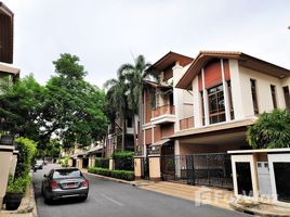 4 спален Вилла в аренду в Baan Sansiri Sukhumvit 67, Phra Khanong Nuea