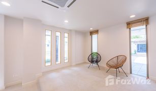 3 Bedrooms Townhouse for sale in Samrong Nuea, Samut Prakan Sarin Wiz Sukhumvit 107