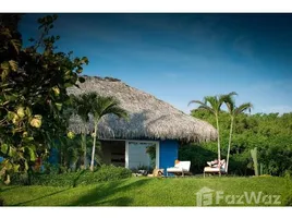 2 Bedroom House for sale in Jipijapa, Manabi, Puerto De Cayo, Jipijapa