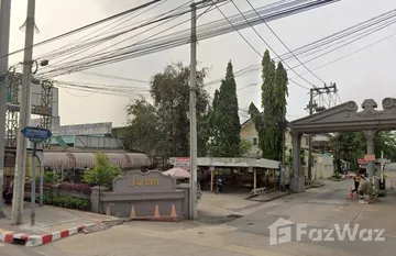 PO Phasuk Village in ศาลาธรรมสพน์, Bangkok