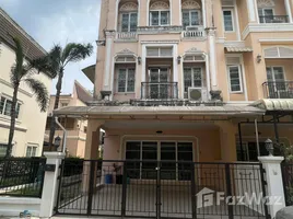 วิลล่า 3 ห้องนอน ให้เช่า ในโครงการ เออร์เบิ้น สาทร, บางจาก