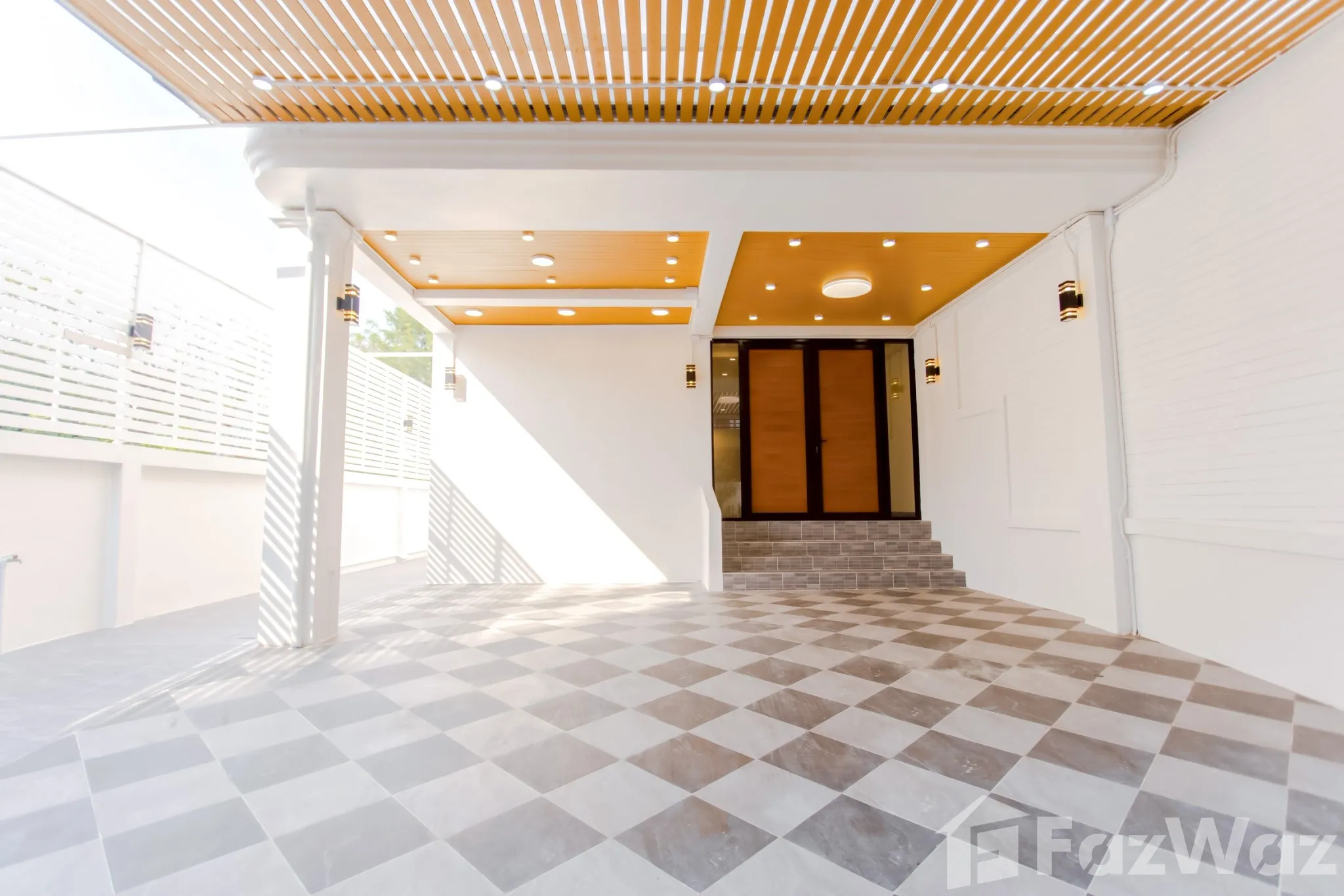 6bed 7bath Pracha Uthit Soi 1 — photo 3