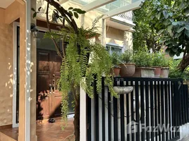 วิลล่า 3 ห้องนอน ให้เช่า ในโครงการ นานา คอมปาวด์, ลุมพินี, ปทุมวัน, กรุงเทพมหานคร