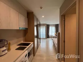 Studio Condo for rent at Life One Wireless, Lumphini