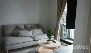 2 Bedrooms Condo for sale in Lumphini, Bangkok Life One Wireless