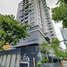 1 спален Квартира в аренду в Life At Sathorn 10, Si Lom