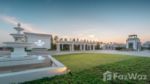 写真 1 of the 共同庭園エリア at Graceland