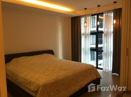 1 спален Кондо в аренду в MODE Sukhumvit 61, Khlong Tan Nuea