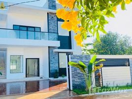 3 Schlafzimmer Villa zu verkaufen in Krong Siem Reap, Siem Reap, Sala Kamreuk