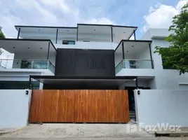 5 Schlafzimmer Haus zu vermieten in Watthana, Bangkok, Phra Khanong Nuea, Watthana