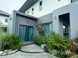 4 Habitación Casa en venta en Patta Define, Bang Lamung, Pattaya
