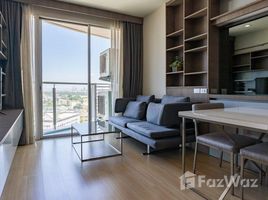 1 спален Кондо в аренду в Sky Walk Residences, Phra Khanong Nuea, Щаттхана