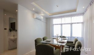 3 Bedrooms House for sale in Chomphon, Bangkok 