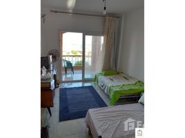 2 Schlafzimmer Appartement zu verkaufen im Empire Resort, Al Ain Al Sokhna