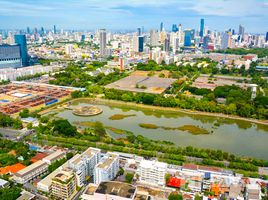 4 chambre Condominium à louer à , Khlong Toei