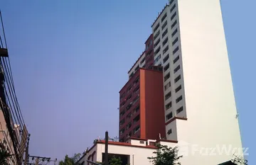 First Tower in Khlong Toei Nuea, 曼谷