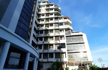 Ratcha-Apha Tower in Chantharakasem, Bangkok