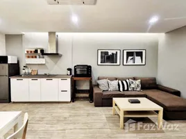 คอนโด 2 ห้องนอน ให้เช่า ในโครงการ พรีเมียร์ คอนโดมิเนียม, คลองตัน