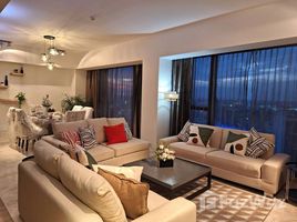 3 Bedroom Condo for sale at The Met, Thung Mahamek