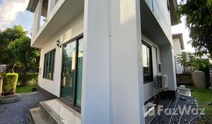 3 Schlafzimmern Haus zu verkaufen in Sam Wa Tawan Tok, Bangkok Habitia Orbit Hathairat