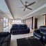 4 спален Кондо в аренду в Le Raffine Sukhumvit 24, Khlong Tan