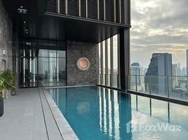 คอนโด 2 ห้องนอน ให้เช่า ในโครงการ Noble Around Sukhumvit 33, คลองตันเหนือ