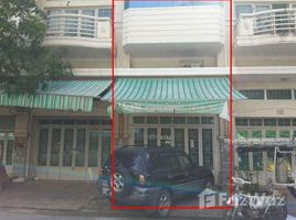 6 Bedroom Townhouse for rent in Ministry of Commerce, Tuek Thla, Tuek Thla