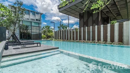 图片 1 of the Communal Pool at V Compound Bangna - Srinakarin