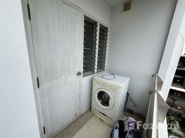 2 спален Квартира в аренду в Baan C.K. Apartment, Chong Nonsi