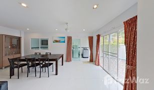 普吉 卡隆 Kata Hill View Villas 3 卧室 别墅 售 