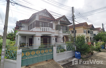 Ban Kasemsan in Khlong Sam, パトゥムターニー