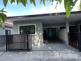 3 Schlafzimmer Reihenhaus zu vermieten in Chon Buri, Surasak, Si Racha, Chon Buri