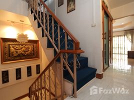 3 спален Таунхаус for sale in Chiang Mai Rajabhat University, Chang Phueak, Chang Phueak