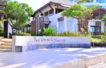 The Beach House in Chak Phong, 레이옹