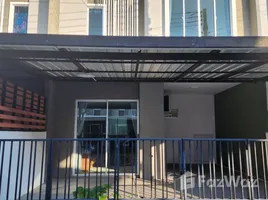 3 Schlafzimmer Reihenhaus zu vermieten im Pruksa Ville Ratsada-Kohkeaw, Ko Kaeo, Phuket Town, Phuket