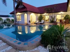 4 Habitación Villa en alquiler en Pattaya, Nong Prue, Pattaya