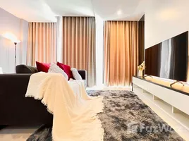 1 Bedroom Condo for rent at Noble Ploenchit, Lumphini, Pathum Wan